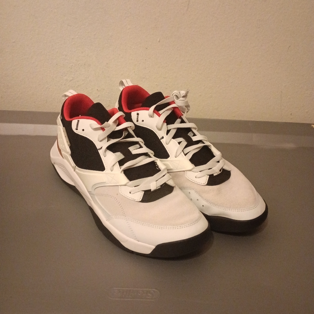 Men's Jordan AiR NFH size 14